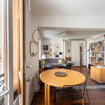 For 2p In Montmartre District Apartment